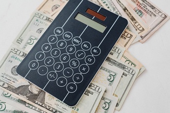 Calculator on money