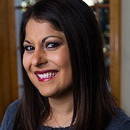 Headshot of registered dental assistant Laura